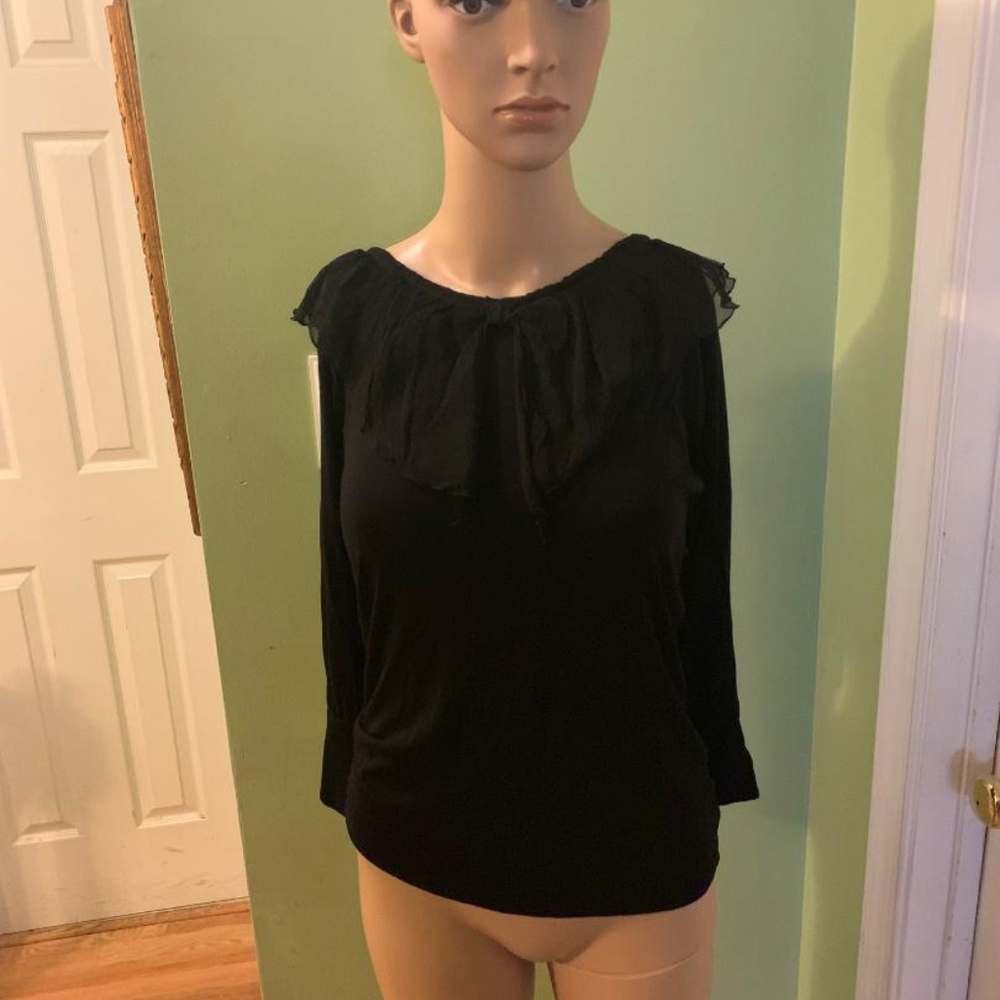 NWT LinQ Ruffle Top Black Medium